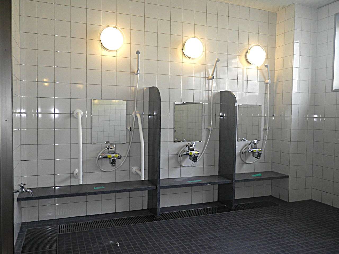 ホテルシャワー室改修工事