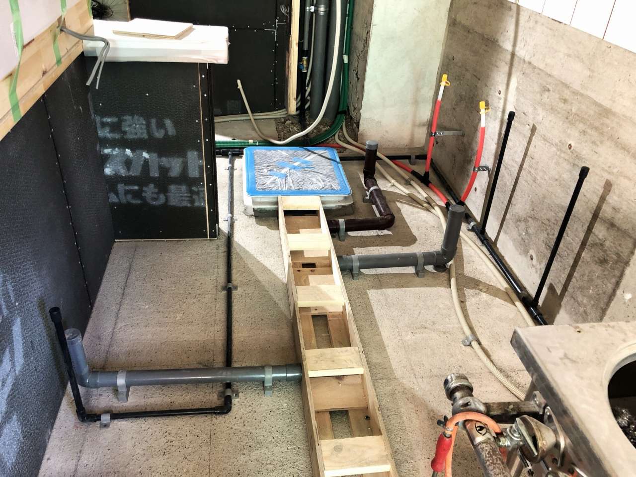 受水槽給水ポンプ室工事